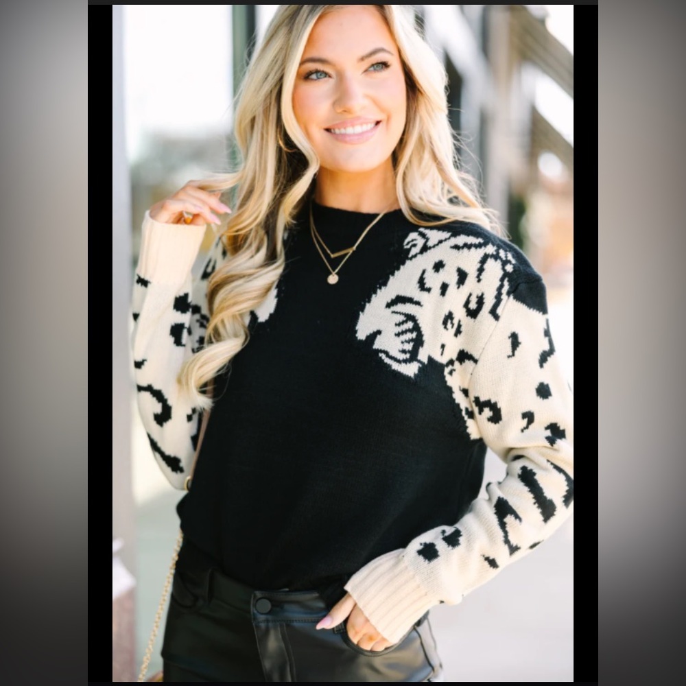 Women’s,cheetah print knit sweater